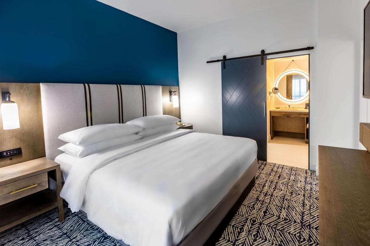 The Chifley Houston, Tapestry Collection By Hilton Hotel Exterior foto