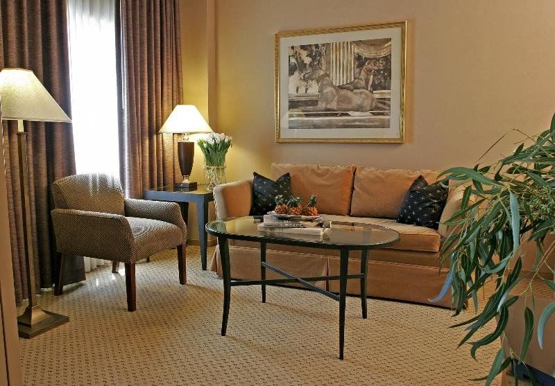The Chifley Houston, Tapestry Collection By Hilton Hotel Exterior foto